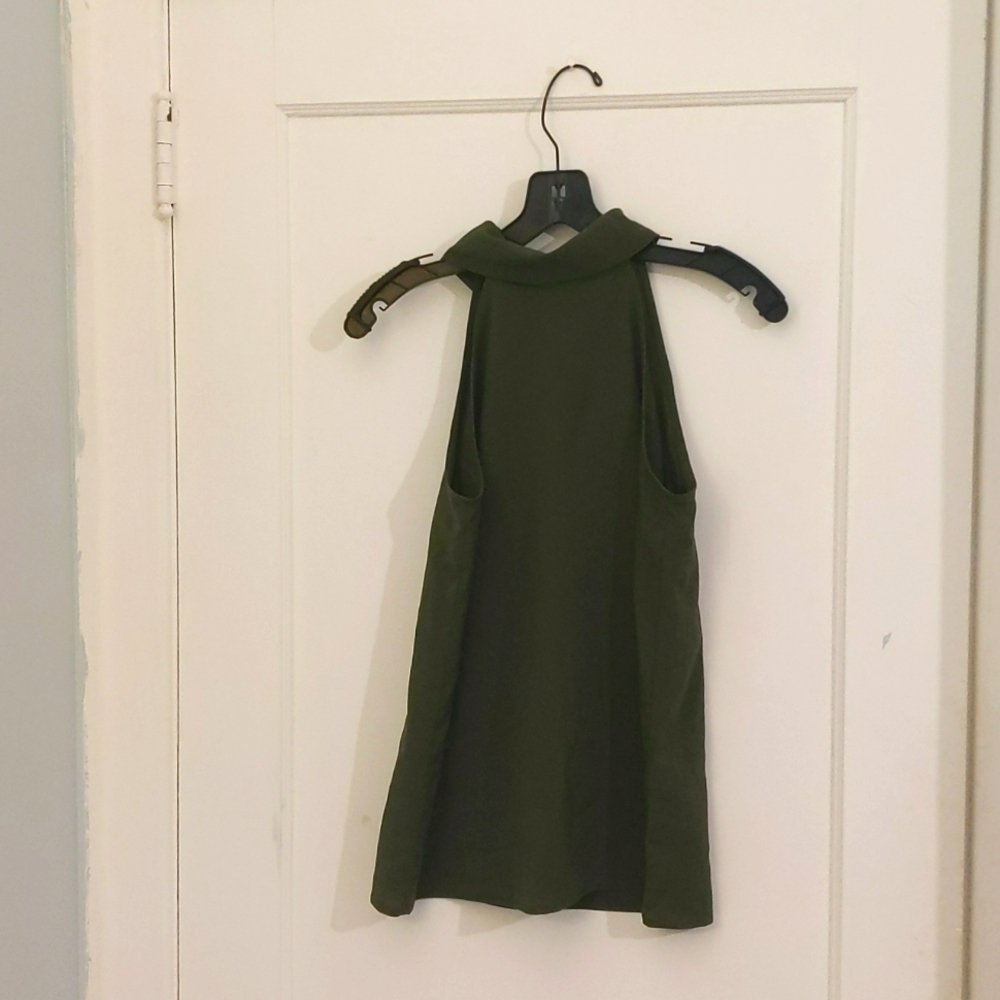 Banana Republic Sleeveless Blouse